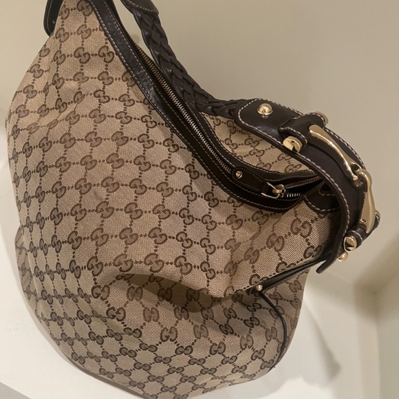 Gucci Hand Bag - Picture 2 of 3